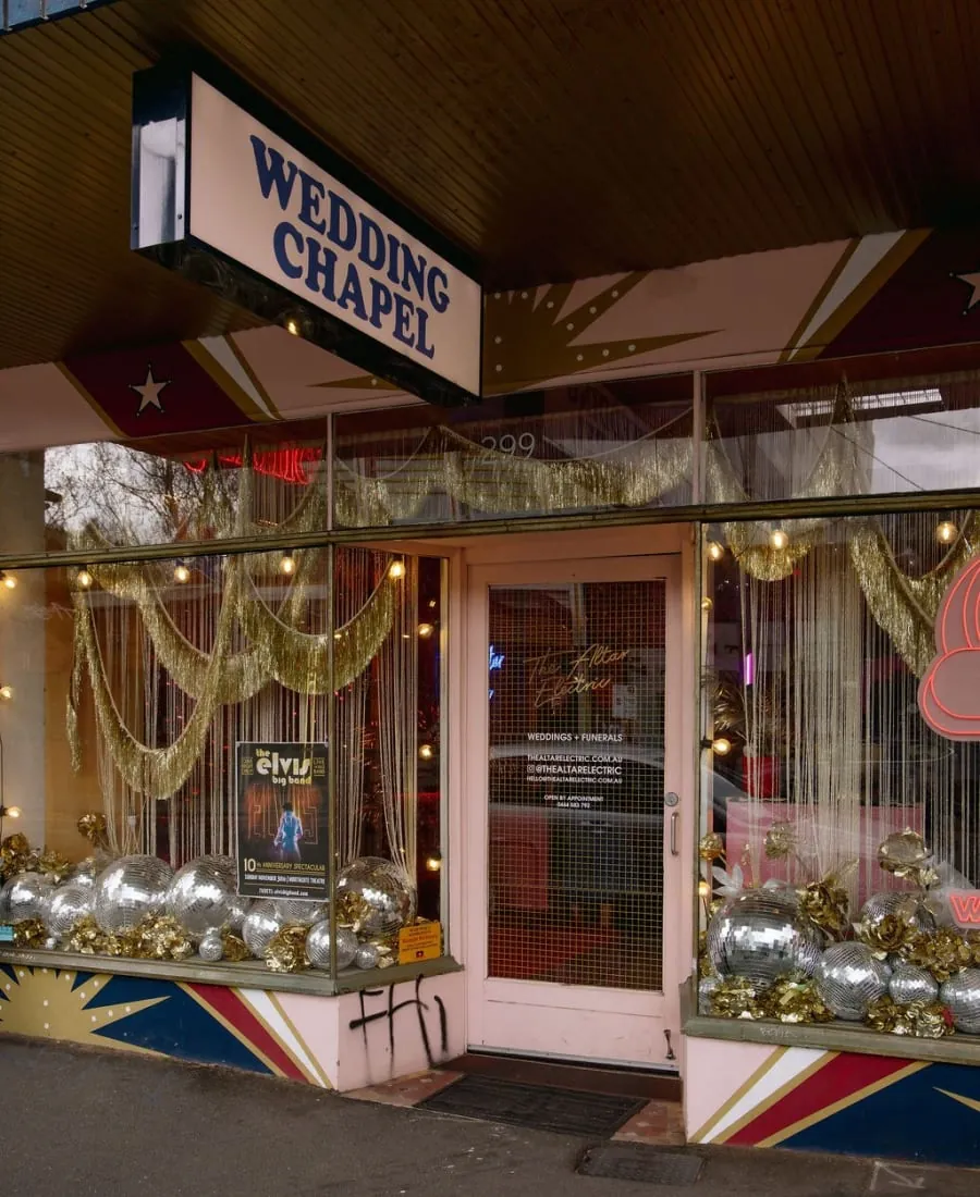 Charlotte and Aimee wedding moment 15