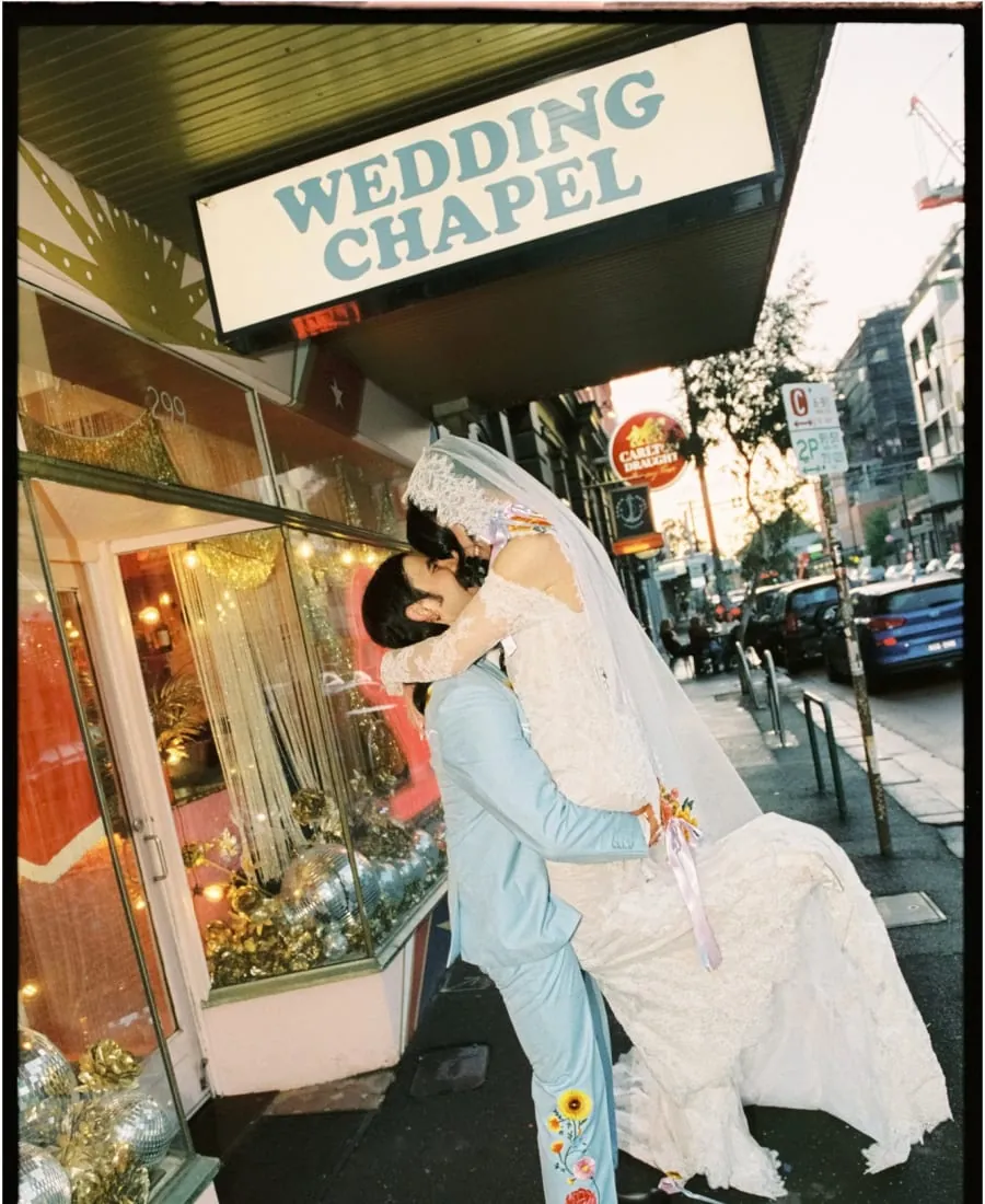 Hannah and Jay wedding moment 1